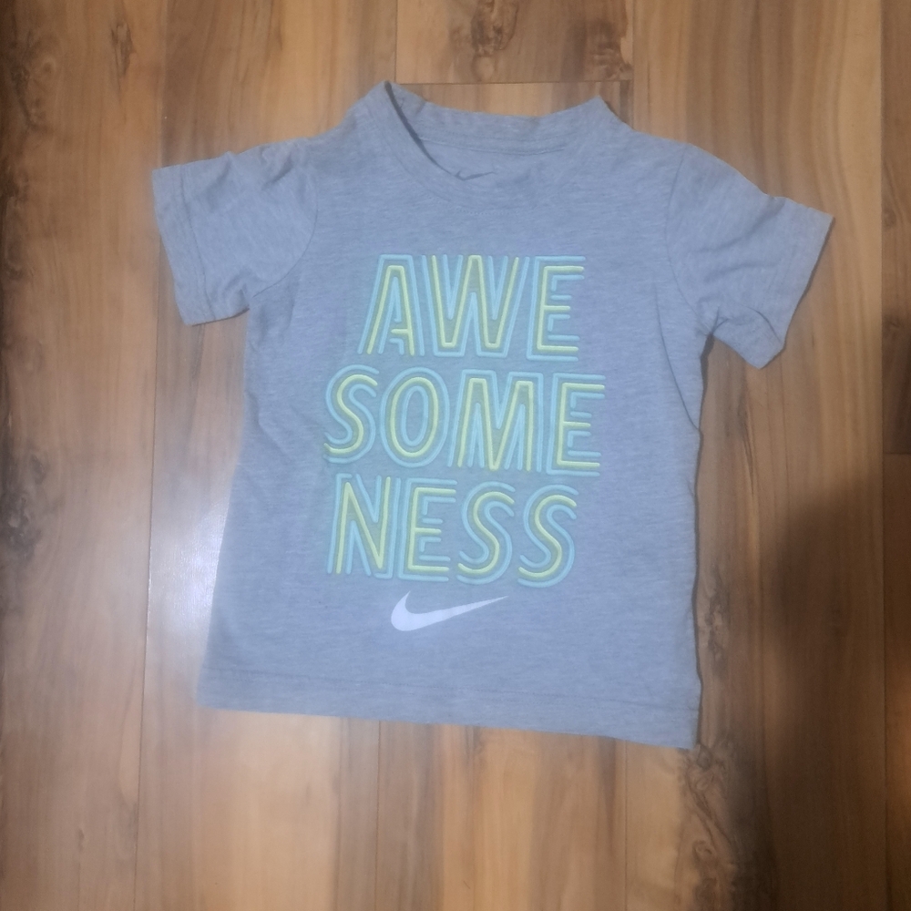 Nike Kids Gray T-Shirt with Awesome Print